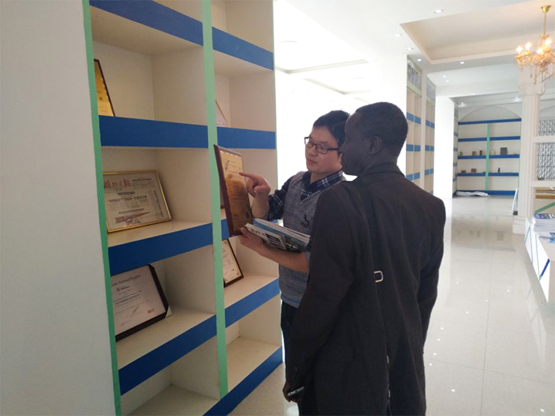 Different Country Customer Visit Our Factory and Company